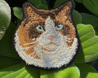 ラグドール猫の刺繍パッチ：縫い付けアップリケ、猫好きへのギフト
