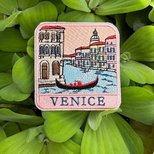 Venice Italy Patch – Embroidered Iron-On or Sew-On Travel Souvenir Patch, Gondola & Canal Appliqué for Jackets, Bags, Hats, Italian Gift