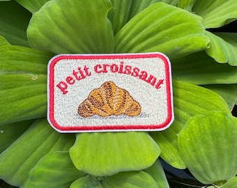 Croissant Patch – Embroidered French Food Iron-On Applique