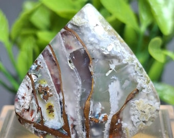 Belle chrysocolle flottante en cuivre natif || Taille : 30x29x6 || Cristal de guérison || Chabochons || Calcédoine