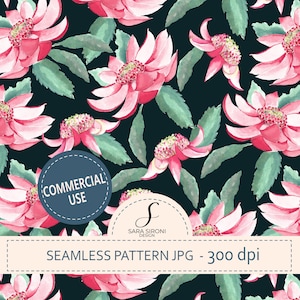 Può includere: Motivo floreale senza cuciture con fiori rosa acquerello e foglie verdi su sfondo scuro. Il design include il testo "COMMERCIAL USE" e "SEAMLESS PATTERN JPG - 300 dpi". Il motivo è di Sara Sironi Design.