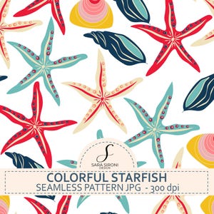 Può includere: Motivo senza cuciture con stelle marine, conchiglie e foglie colorate su sfondo bianco. Le stelle marine sono rosse, azzurre e color crema. Le conchiglie sono gialle e rosa. Il testo "COLORFUL STARFISH SEAMLESS PATTERN JPG - 300 dpi" è visibile.