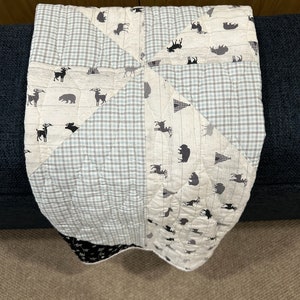 Windmill Pattern Baby Quilt - Handmade Baby Blanket - Traditional Baby Quilt - Baby Shower Gift - Baby Gift - Baby Shower