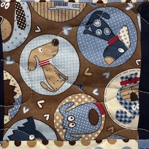 Manta para cuna de bebé con diseño de cachorro: Manta de algodón azul marino, marrón y crema para cuna. imagen 2