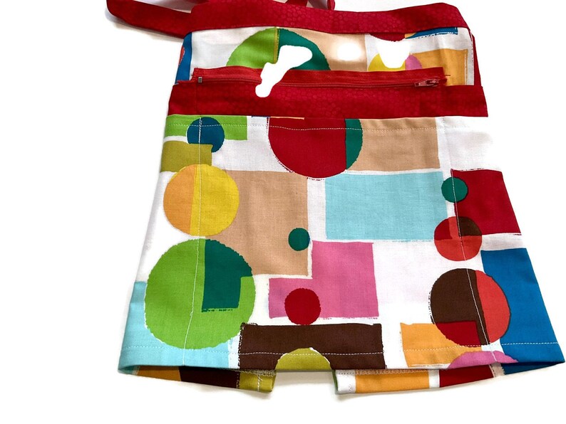 Handmade Vendor Server Apron, 8 Pockets, Modern Kitchen Red Geometric, Zipper image 3