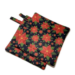 Pointsettia Pot Holders Christmas set of 2 Quilted Red