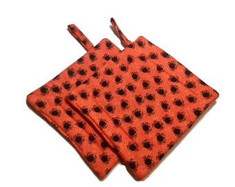Quilted Pot Holders Set of 2 Spiders Halloween Orange Black