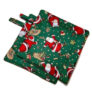 Quilted Santa Claus Pot Holders - Set of 2 - Green Christmas Kitchen Decor