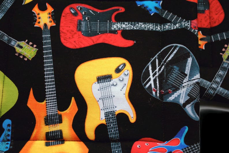 set of 2 Electric Guitars Quilted Pot Holders