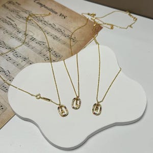 Colar com pingente de letra personalizado, colar com inicial personalizada, colar personalizado, colar com inicial para mãe, joia delicada e personalizada para presentear ela