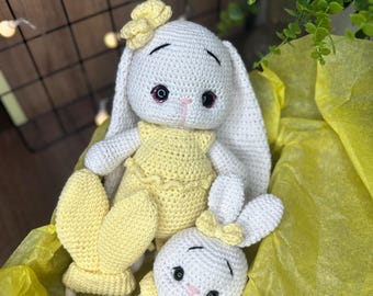 Crochet Easter Bunny Gift Set, Newborn Present box, Gender Neutral Baby Shower