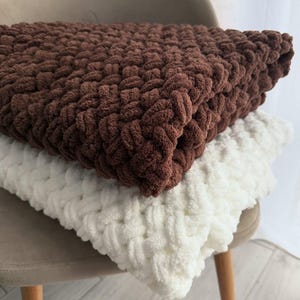 Handmade Puffy Crochet Baby Blanket: Hypoallergenic Alize Yarn Throw