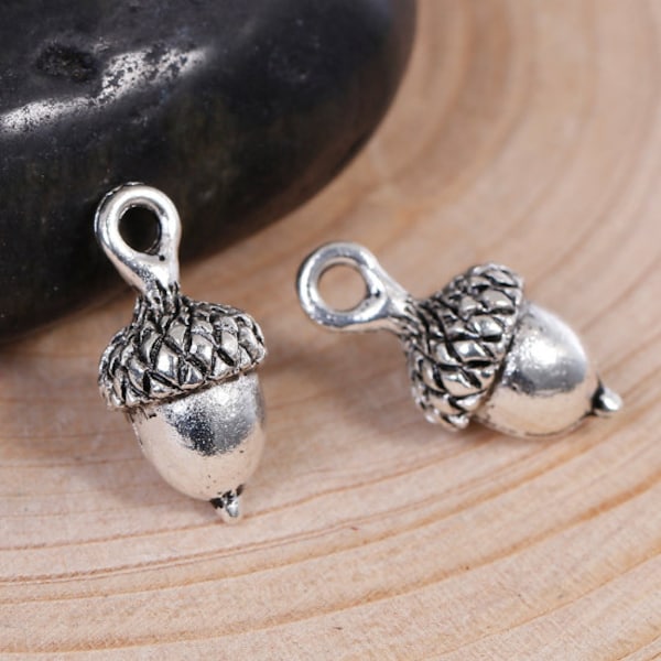 Acorn Charms Antique Silver Nature Inspired Pendants 18x9mm 6 pcs F319A