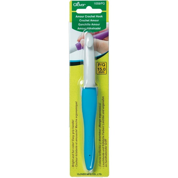Clover Amour Aluminum Crochet Hook with Rubber Easy Comfort Handle Size P/Q  Hook 15.0mm