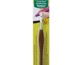 Clover Amour Aluminum Crochet Hook with Rubber Easy Comfort Handle Size J Hook 6.0mm