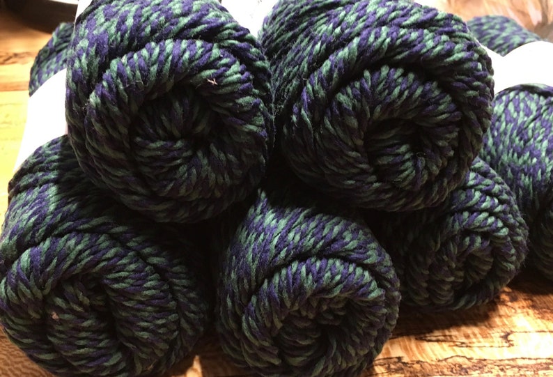 Cestari Green Navy Tweed Traditional Collection 100/% Wool 2 ply Worsted Weight 170 yards Pull Skein Made in the USA
