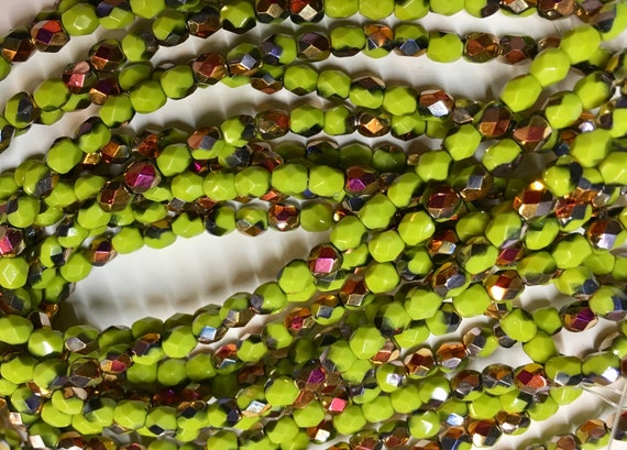 Extra Long Strand 8mm PEARL LIGHT Czech Glass Beads "PERIDOT" Extra Long Strand 8mm PEARL LIGHT Czech Glass Beads "PERIDOT"