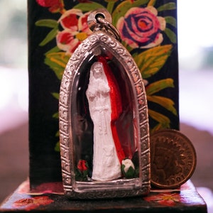 Santa Muerte Triple Color Robe - Túnica Triple Loaded Amulett
