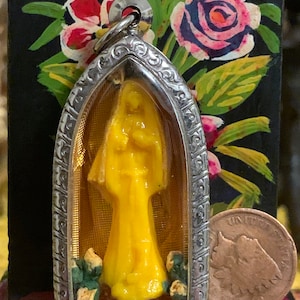 Santa Muerte Amarilla/Yellow Robe Loaded Amulet