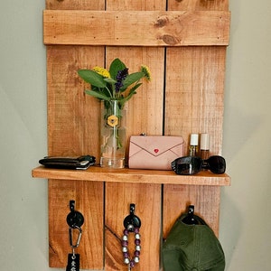 Rustic Farmhouse Key Rack Entry Way Shelf - Etsy Canada