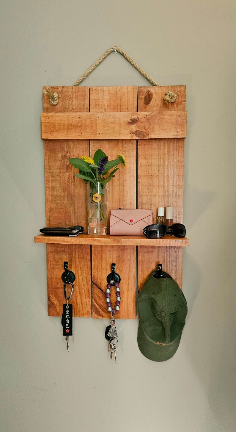Rustic Farmhouse Key Rack Entry Way Shelf - Etsy Canada
