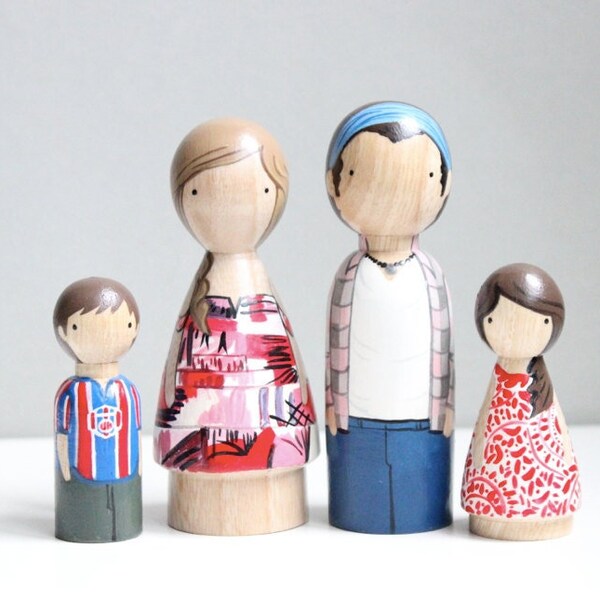 Custom Family of 4, Wooden Peg Dolls, Hand-Painted Cake Toppers, Family Portrait 5 Year Anniversary, Fair Trade, Goose Grease