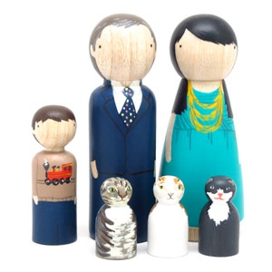 Custom Family Portrait of 6 Hand-Painted Wooden Dolls Peg Dolls Goose Grease Cake Toppers Wooden Cake Toppers Family Portrait image 3