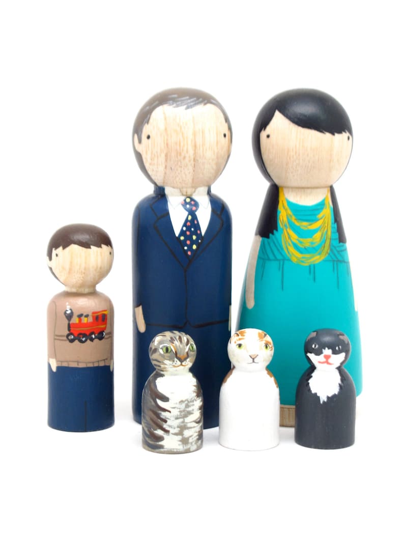 Custom Family Portrait of 6 Hand-Painted Wooden Dolls Peg Dolls Goose Grease Cake Toppers Wooden Cake Toppers Family Portrait image 3