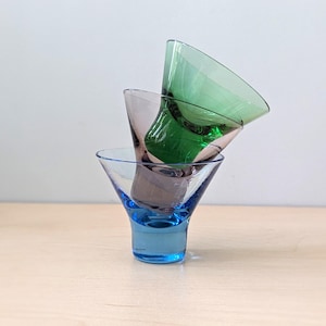 Mid century barware footed shot glasses 1950s vintage glassware set