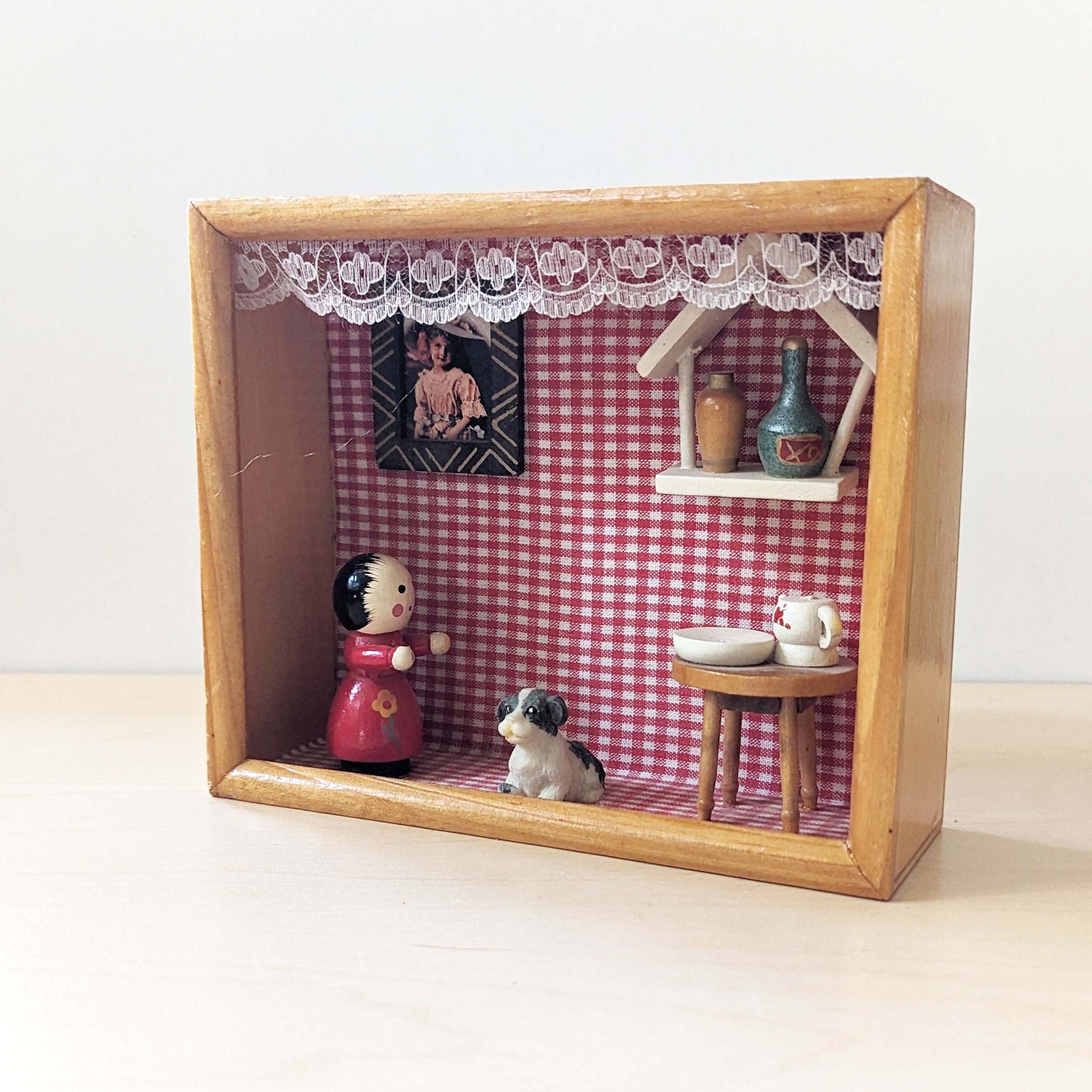 ドールハウスの部屋のビンテージシャドーボックス。 - Etsy 日本