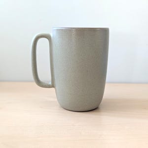 Heath mug, vintage California design. 700 series
