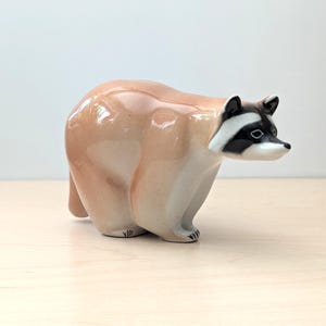 Figura de perro mapache (tanuki), porcelana Lomonosov LFZ URSS, animal ruso, mediados de siglo, 5,5 pulgadas