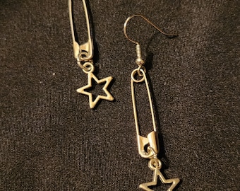 Safety pin earrings star charms silver tone handmade jewelry unisex hardware