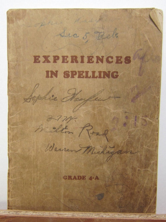 Vintage 1935 4th Grade Spelling Lesson Book - FREE SHIPPING!