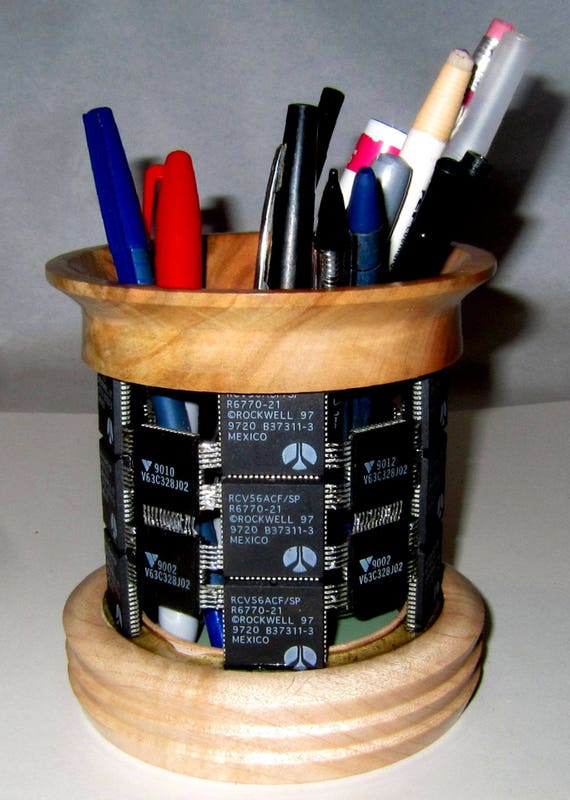 Pencil Holder – 65-17 – Integrated Circuits and Wood