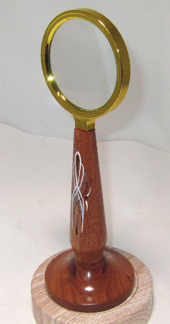 Standing Desk Magnifying Glass with Pinstriping – 31-25 Hand Crafted in Michigan