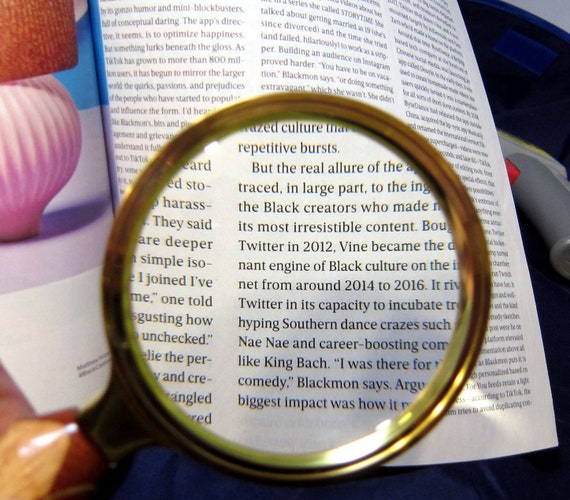 Standing Desk Magnifying Glass – 28-25 Hand Crafted in Michigan