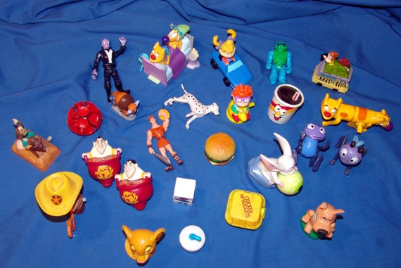 25 Vintage Small Toys - Fast-Food Premiums, Strange Creatures, Rug Rats, etc. – FREE Shipping in USA!!