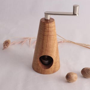 Nutmeg mill 2.0 rarity Australian precious wood