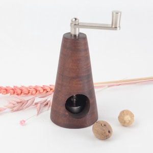 Nutmeg mill 2.0 rarity Australian precious wood
