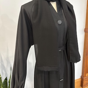 Plain Black Buttoned Modest Dubai Abaya, Women's Abaya, Everyday Black Abaya, Plain Abaya