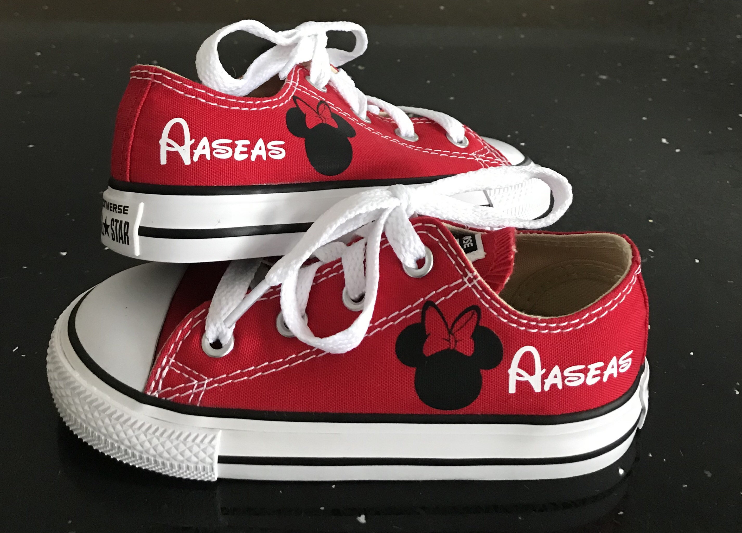 custom minnie mouse shoes