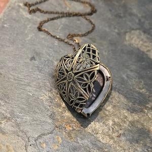 Heart Locket pendant, Locket necklace, valentines necklace, filigree heart pendant, brass Layering Necklace - AFN 144
