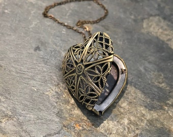 Heart Locket pendant, Locket necklace, valentines necklace, filigree heart pendant, brass Layering Necklace - AFN 144