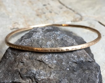 Goldfilled bangle, dainty gold bangle, skinny gold bangle, simple bracelet, dainty bangle, layering bangle bracelet, casual - Lifetime B3023