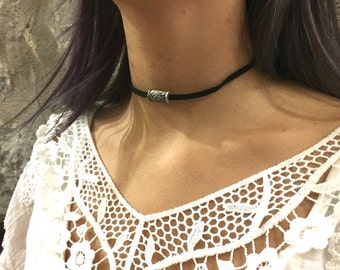 Black suede Choker necklace, Minimalist necklace, silver tube pendant, Teen necklace, Layering Necklace, wrap bracelet, casual - AFN 115