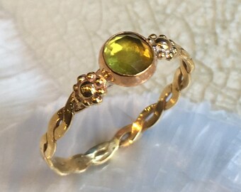 Peridot ring, birthstone ring, Gold ring, Brass Gold Filled ring, thin stacking ring, personalised ring, dainty ring - Surprise R2585
