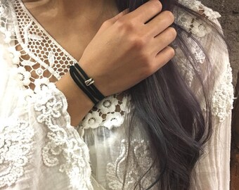 Bead bracelet, Minimalist bracelet, silver black suede bracelet, choker, black bracelet, wrap bracelet, black Suede Choker, casual - AFN 121