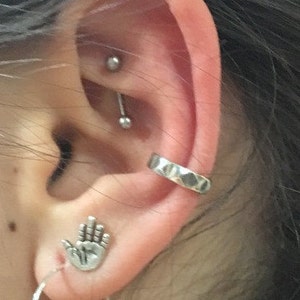 Fake Ear Piercing, Faux Piercing, Fake Conch Piercing, Sterling Silver Ear Cuff, Silver Lace Ear Cuff, Conch Cuff, silver ear wrap - EC8067