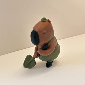 Mini Capybara Gärtnerfigur - Niedliche Blumentopfdekoration | Schaufel - Kapyco Garden Series